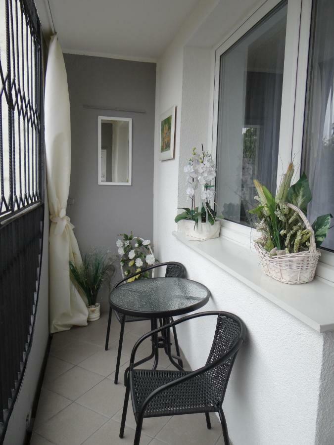 Bialy Apartament 6-8 Osob Plus Dostawka Gdansk Exterior photo